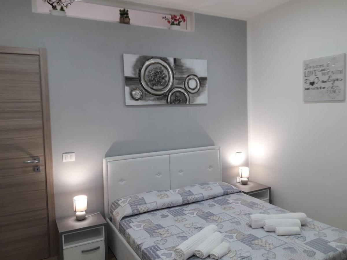 Appartement La Piazzetta Della Patrona à Syracuse Extérieur photo